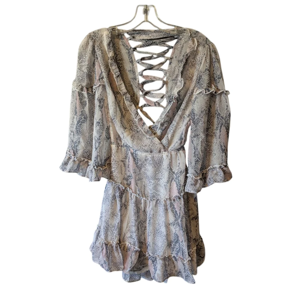 NWT Olivaceous Cream Ruffled Tiered Bell Sleeve Dress Sz. S - Picture 6 of 15